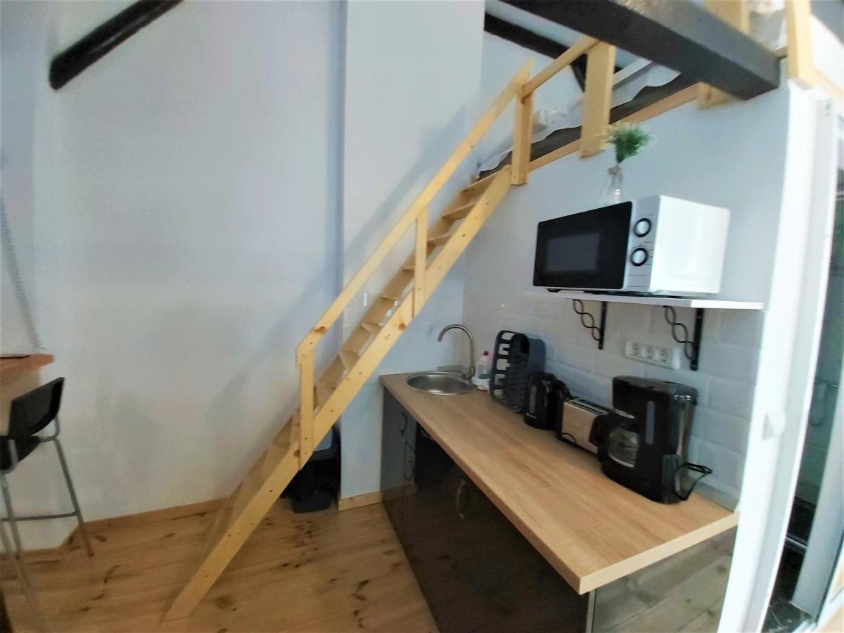 Apartment 92 *