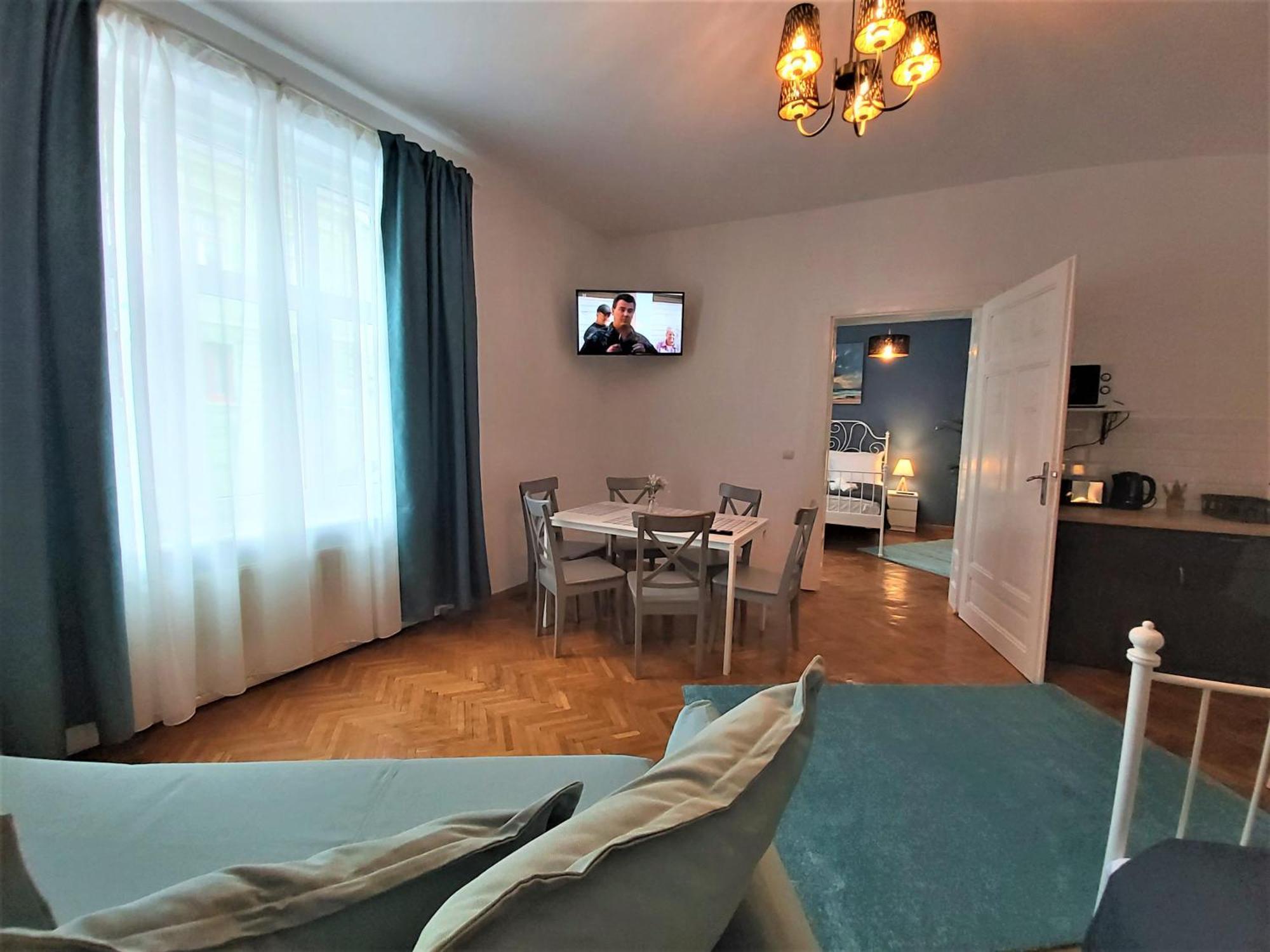 92 Apartment *