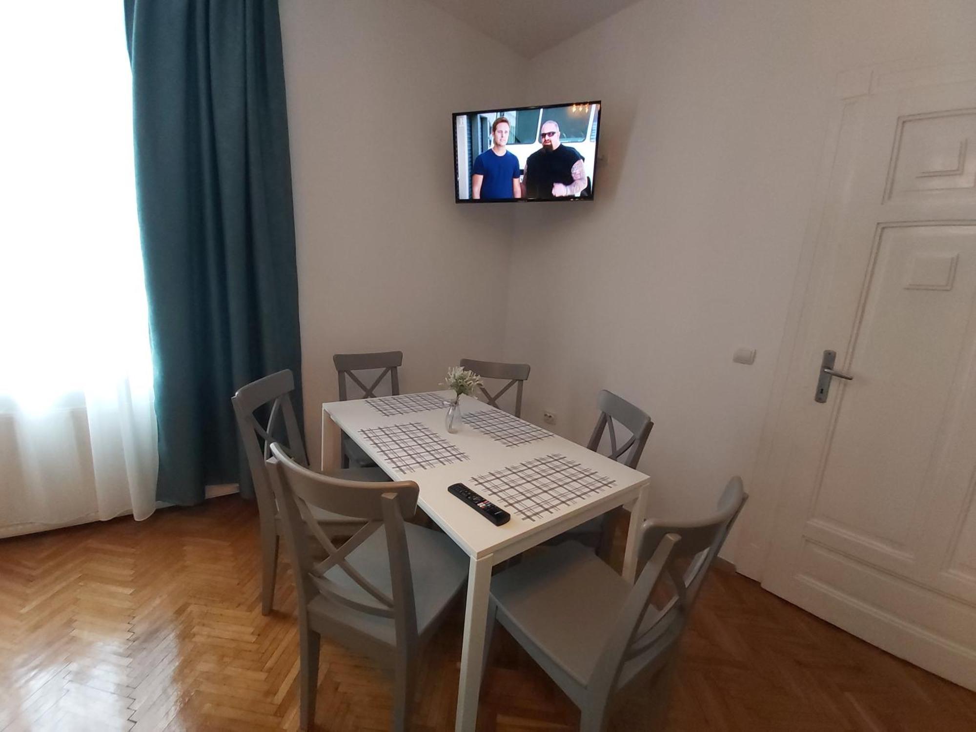Apartment 92 *