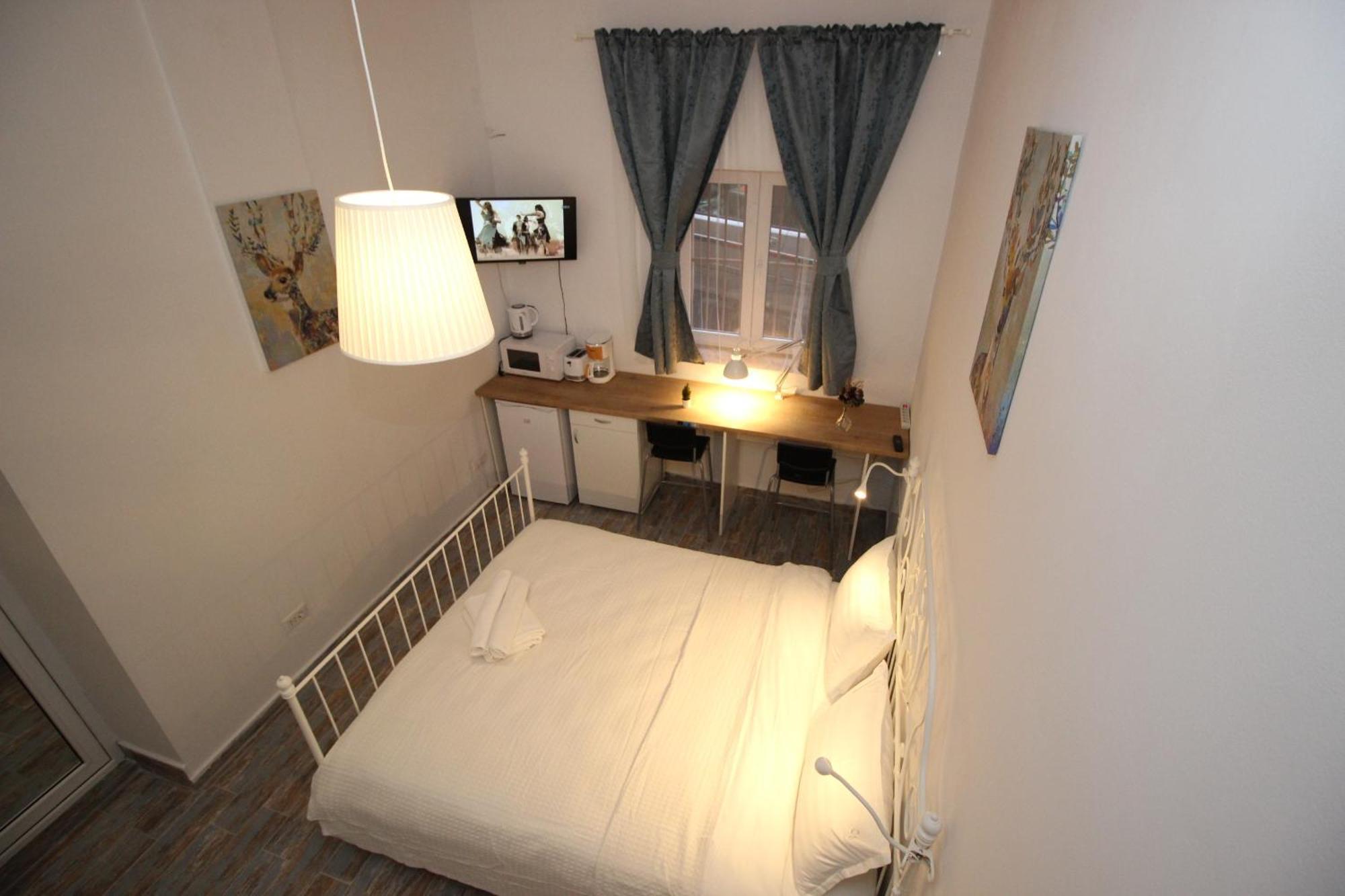 92 Apartment *