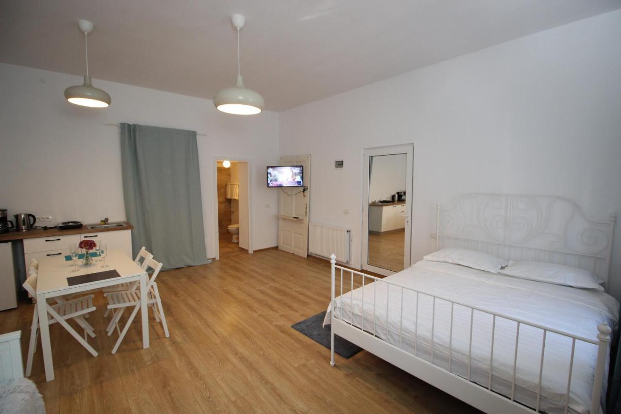 Apartment 92 *